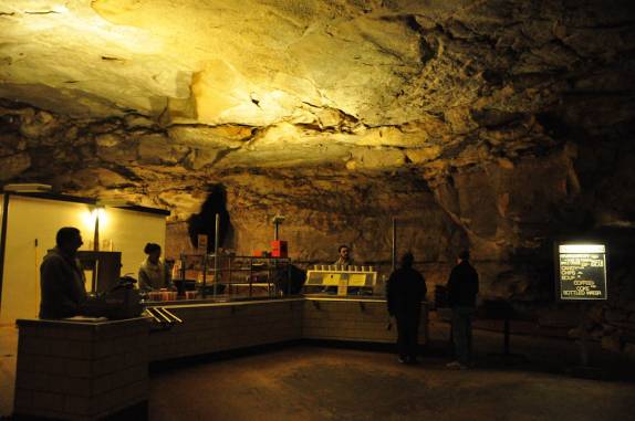 Restaurante em Snowball, dentro da Mammoth Cave, Parque Nacional no Kentucky, Estados Unidos